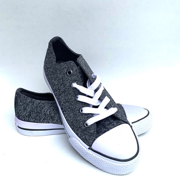 Airwalk Shoes - NWT-Airwalk women’s sneakers